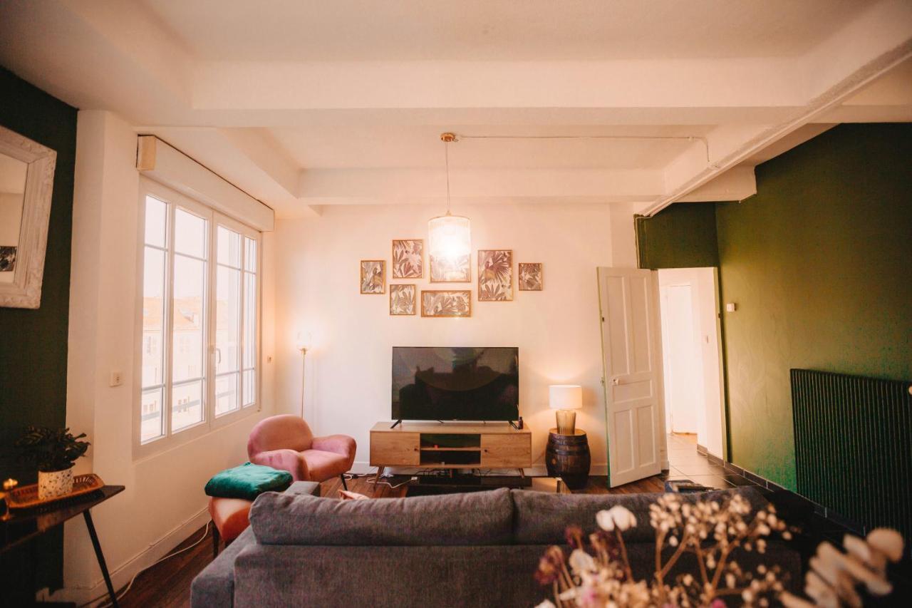 Bel Appartement Avec Cachet Pour 6 Besancon Luaran gambar
